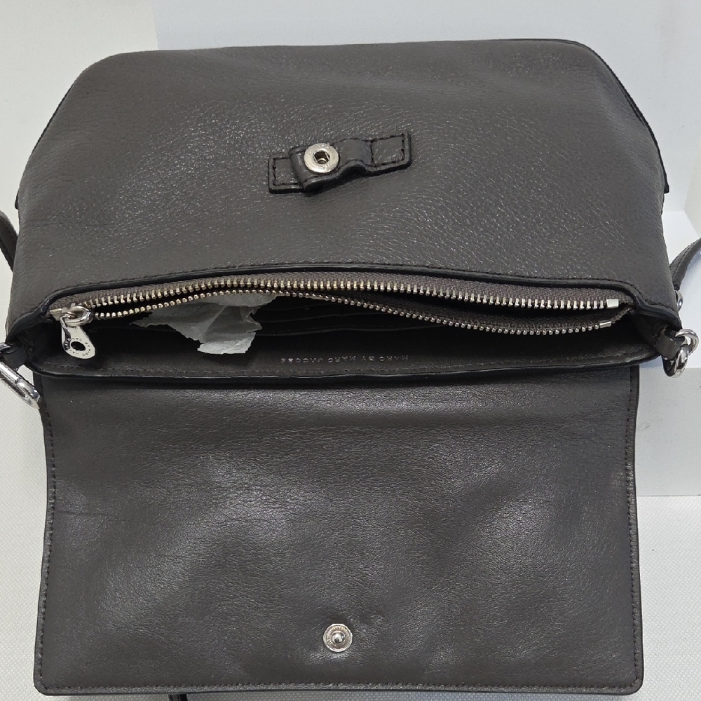 Marc Jacobs Charcoal Leather Crossbody Bag - Picture 5 of 11